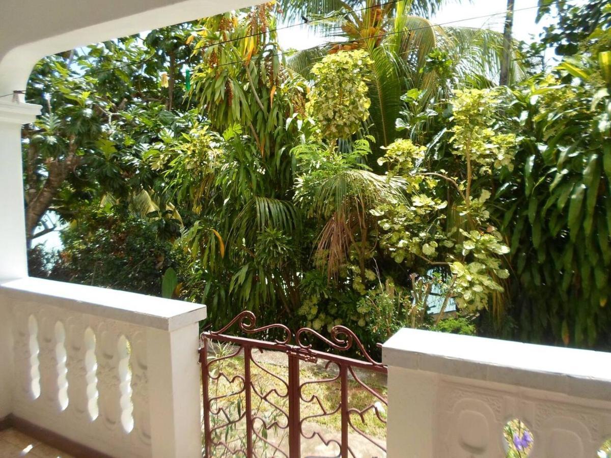 Gigi'S Self Catering Apartment Порт-Глод Экстерьер фото